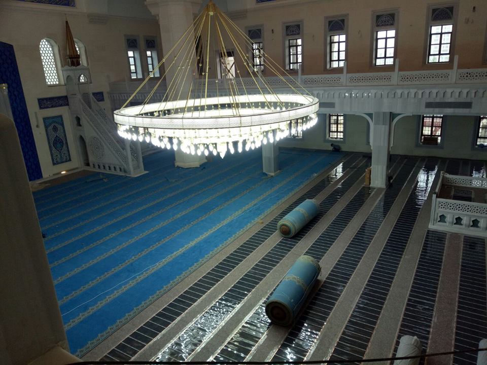 Under carpet heating systems